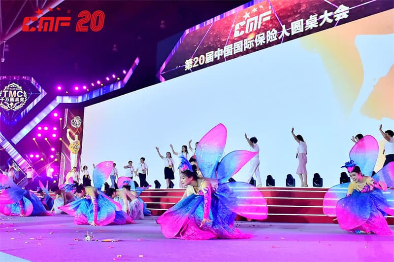 线上最火买球站01.jpg